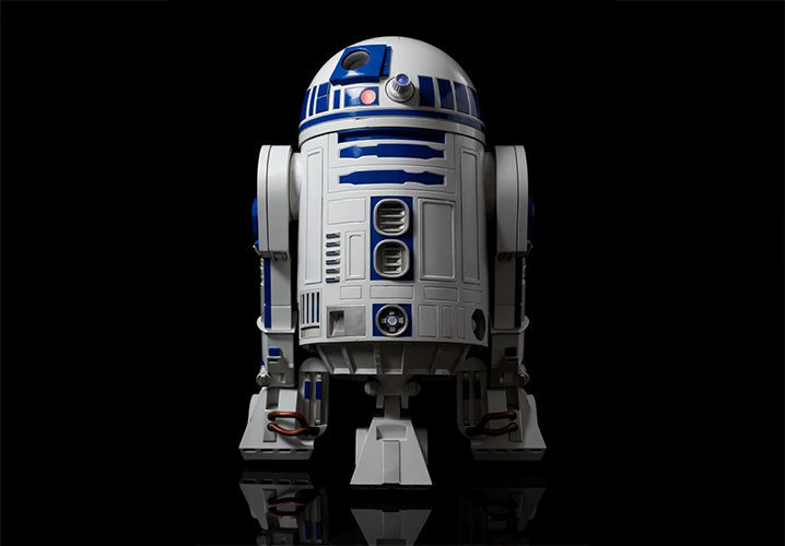 Blight Studios workshop – handcrafting a life-size R2-D2
