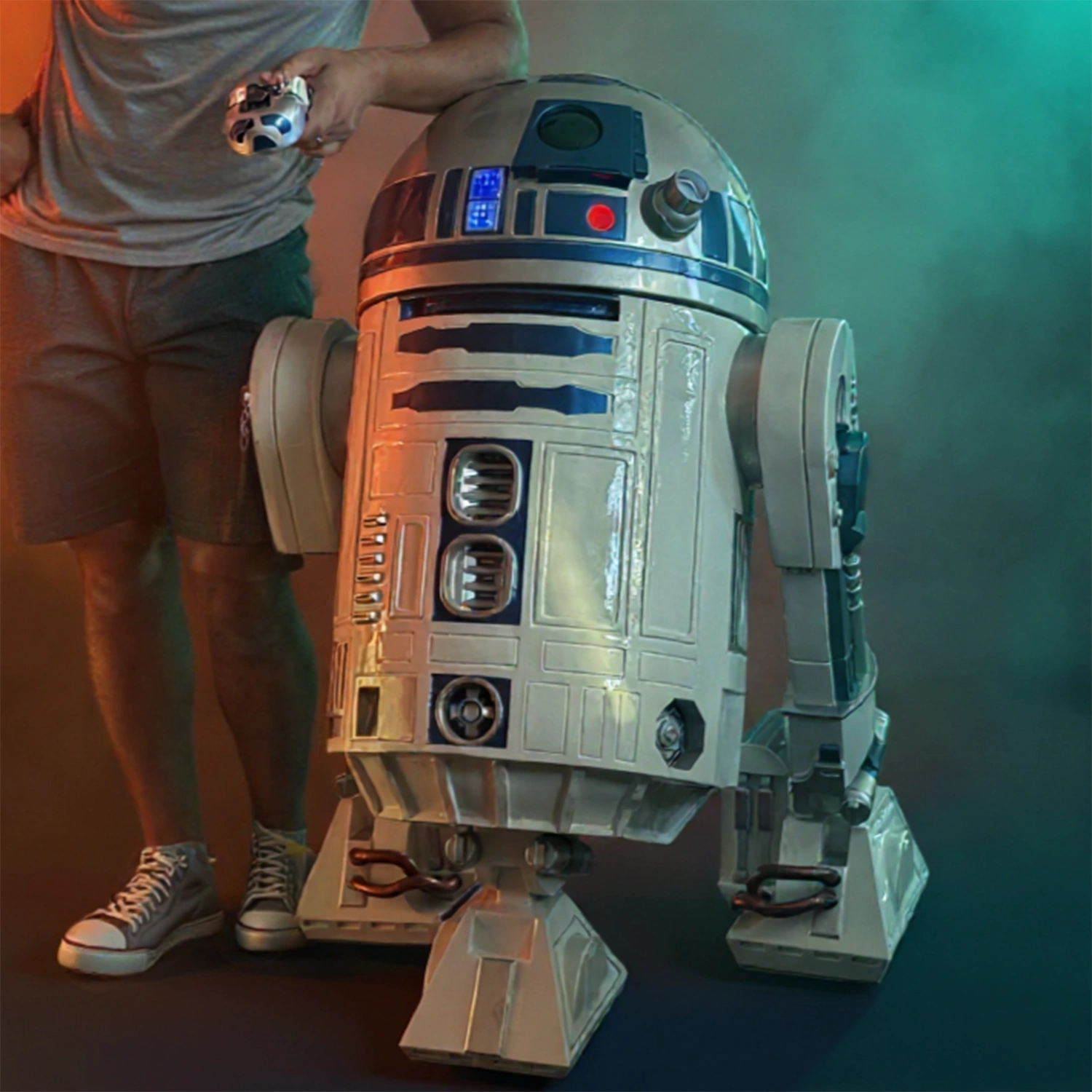 Remote controlled life-size R2-D2 – Blight Studios