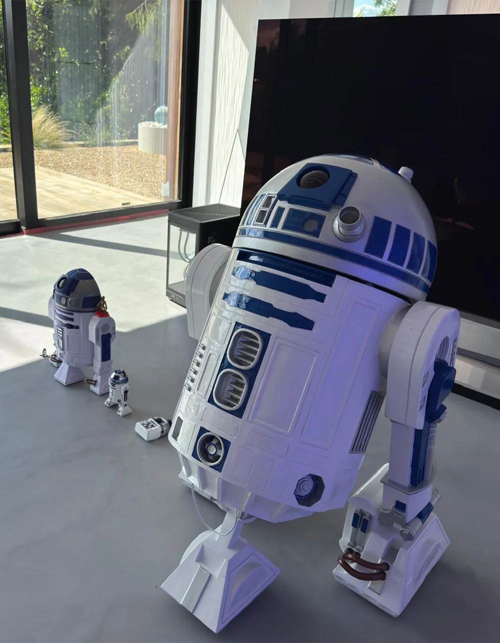 Life-size R2-D2 by Blight Studios at a collector’s home
